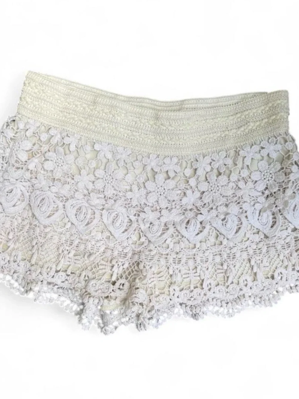 Cream crochet lace shorts No Boundaries Y2K Sz 7/9 - 100% cotton w/elastic waist